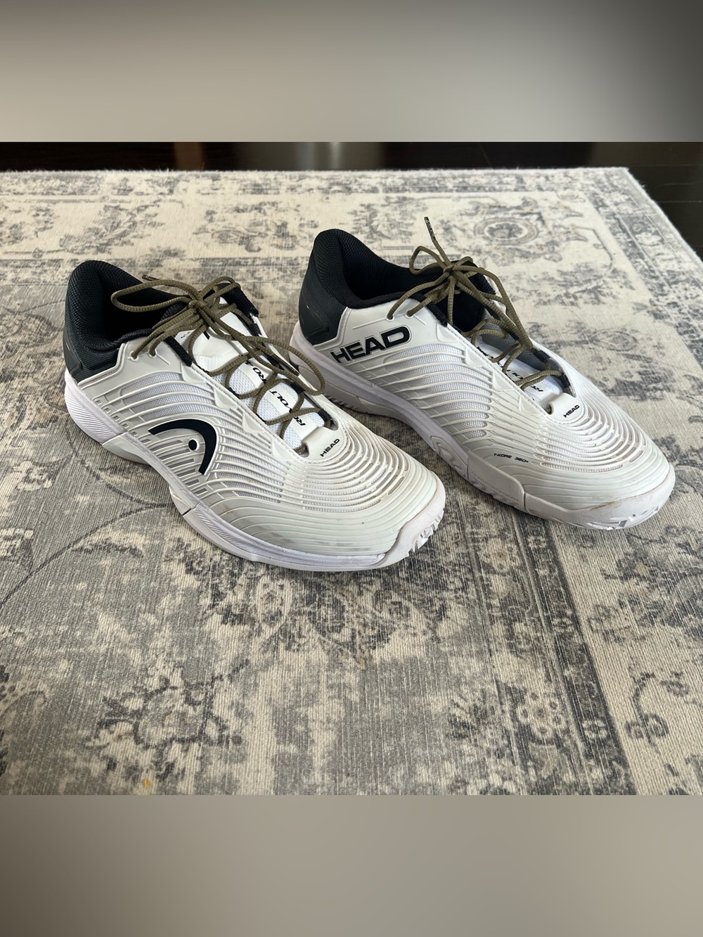 Head revolt pro 4.5 tennis shoes